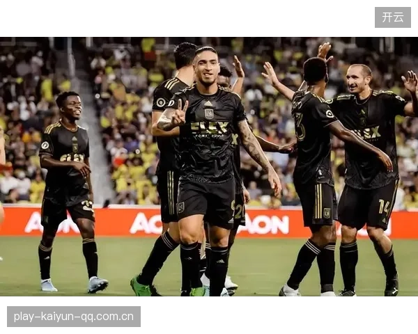 MLS洛杉矶FC以速度为核心的进攻：连续击穿防线的冲击力